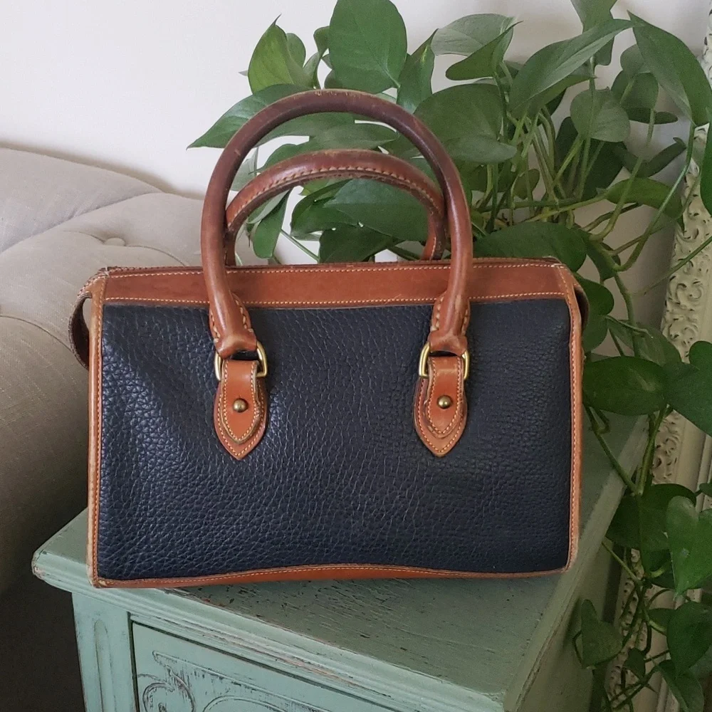 Vintage 90s Dooney Bourke Doctors Bag - Picture 4 of 13